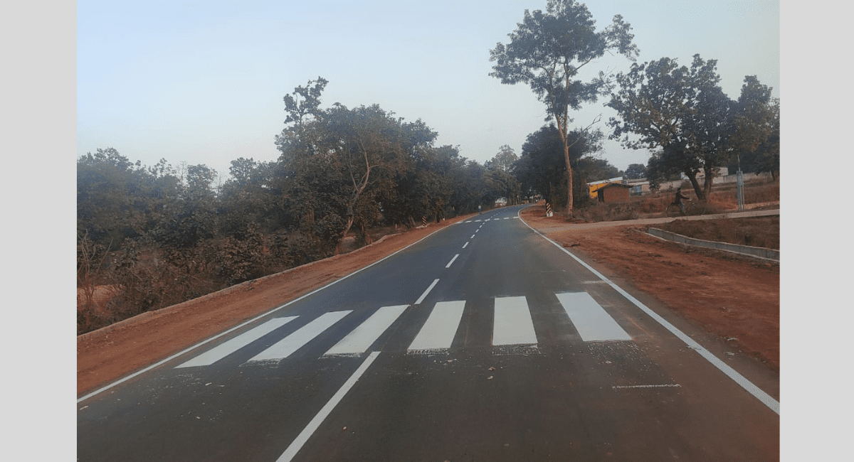 बिना स्वीकृति के सड़कों पर 21 करोड़ खर्च - 21 Crore Spent on Roads without Approval