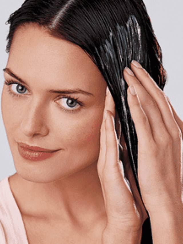 क्यों करना चाहिए बालो में कंडीशनर का उपयोग Benefits of Using