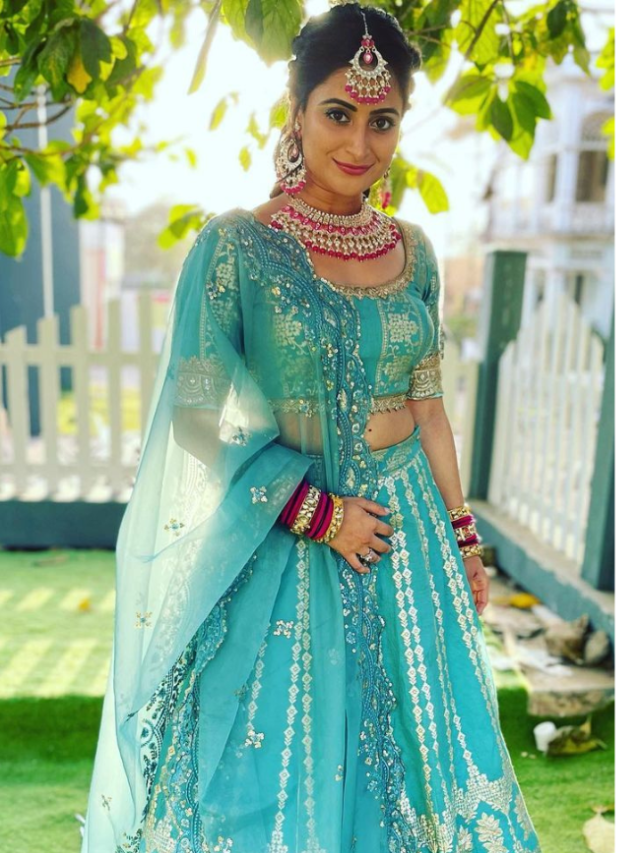 ऐश्वर्या शर्मा का एथनिक लुक – Aishwarya Sharma Gorgeous look