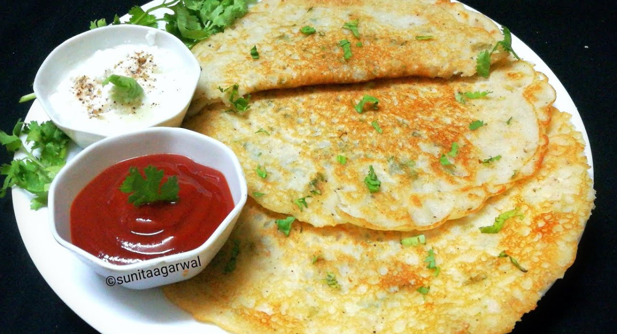 बेसन और सूजी का चीला बनाने की विधि - How to Make Gram Flour and Sooji Cheela 4 बेसन और सूजी का चीला बनाने की विधि - How to Make Gram Flour and Sooji Cheela