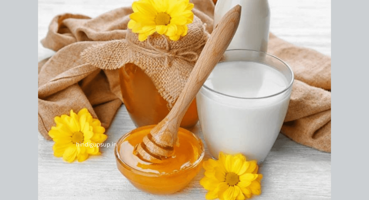 अच्छे सेहत के लिए सुबह दूध में मिलाकर पिएं ये 5 चीजें - Drink These Things with Milk 3 अच्छे सेहत के लिए सुबह दूध में मिलाकर पिएं ये 5 चीजें - Drink These Things with Milk