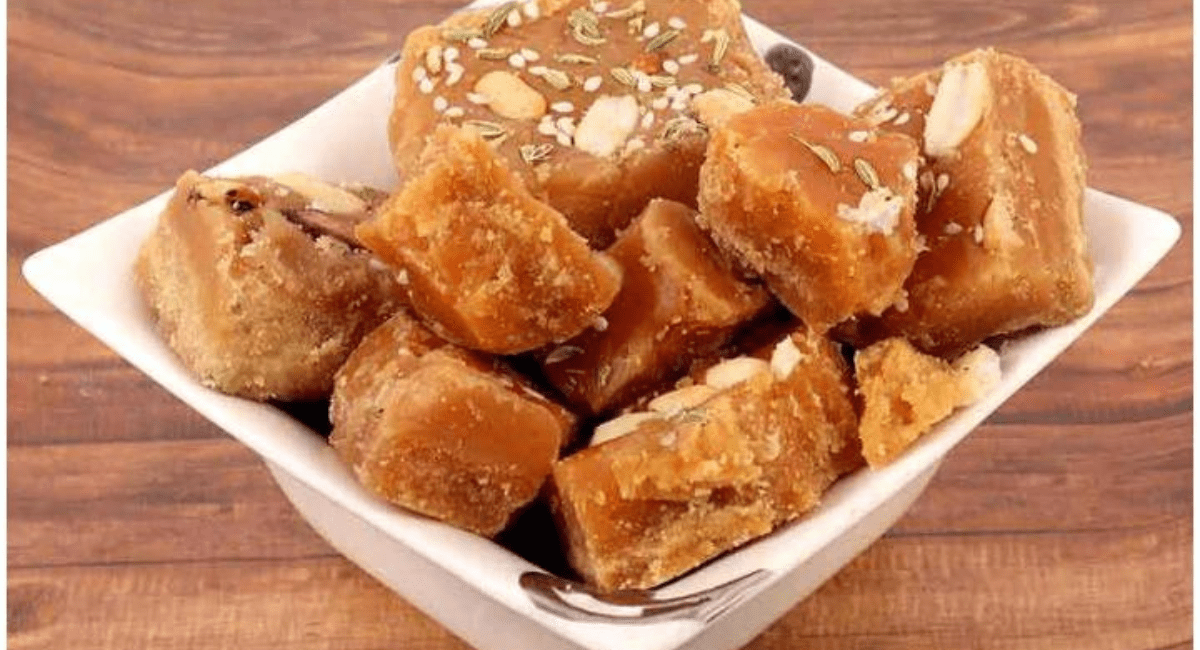 गुड़ खाने के 7 फायदे - 7 Benefits of Jaggery