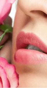 ड्राई होठों से परेशान है तो करें ये उपाय, सूखे होंठों के लिए घरेलू नुस्खे - 8 Home Remedies for Dry Lips