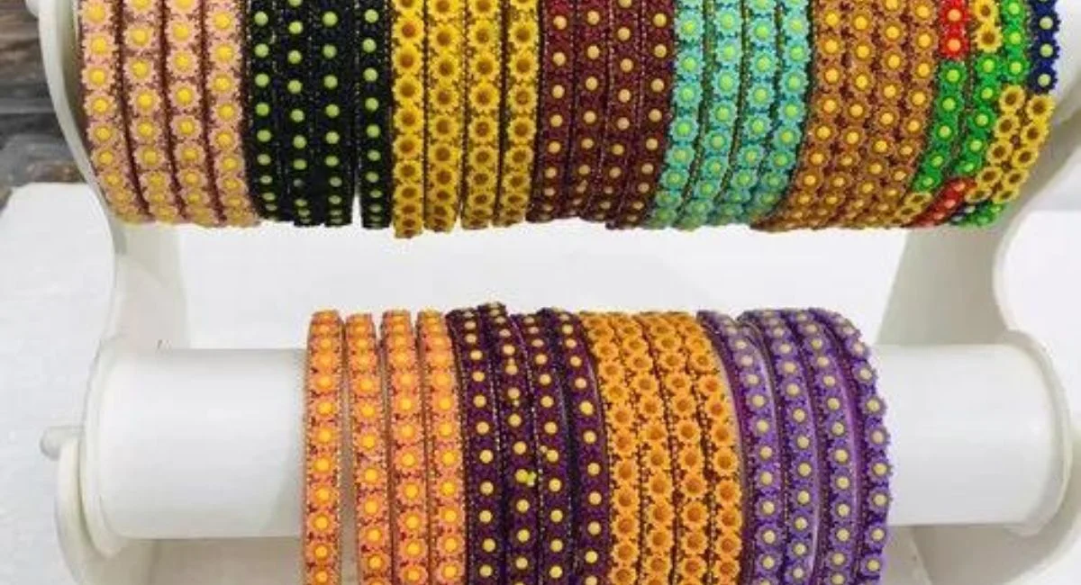 चूड़ियां पहनने के साइंटिफिक रीज़न - The Science Behind Wearing Bangles