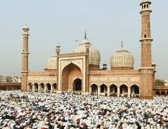 You are currently viewing दिल्ली का जामा मस्जिद मुसलमानों के लिए खास क्यों है – Why is Delhi’s Jama Masjid Special for Muslims?