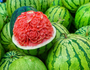 Read more about the article तरबूज खाने के फायदे – Benefits of Watermelon