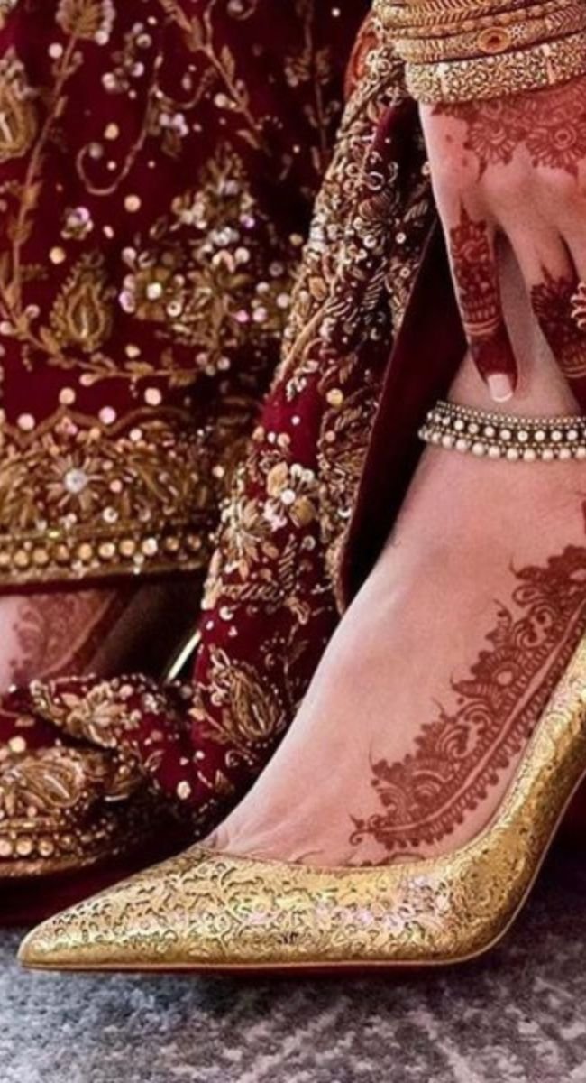 किस तरह के फुटवियर पहने एक दुल्हन - Footwear for Brides. 