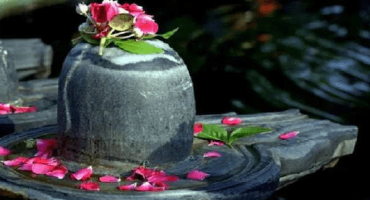 शिवजी को बेलपत्र क्यों चढ़ाया जाता है? - Why is Belpatra Offered to Lord Shiva? 1 शिवजी को बेलपत्र क्यों चढ़ाया जाता है? - Why is Belpatra Offered to Lord Shiva?