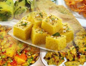 Read more about the article गुजरात की फेमस डिशेस – 10 Testy and Famous Gujarati Dishes