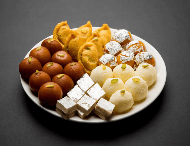 4 Benefits of Eating Spicy at the Beginning of the Meal and Sweet at the End.