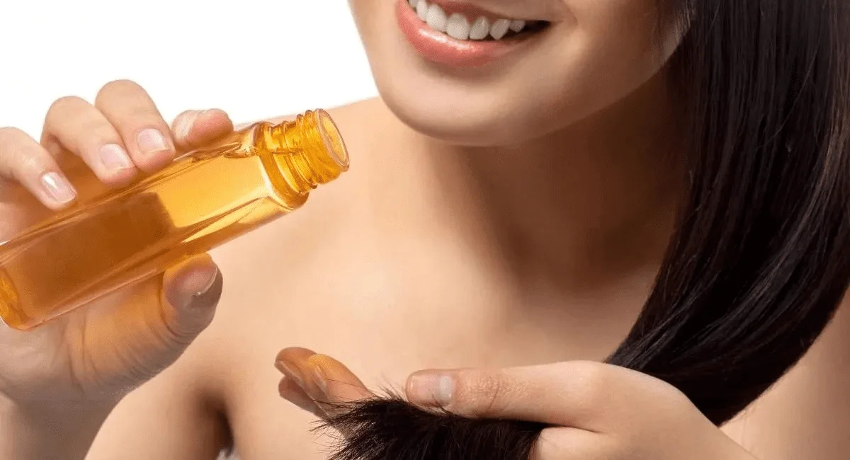 बालों में ऑयल मसाज करने का सही तरीका - The right way of oil massage in hair