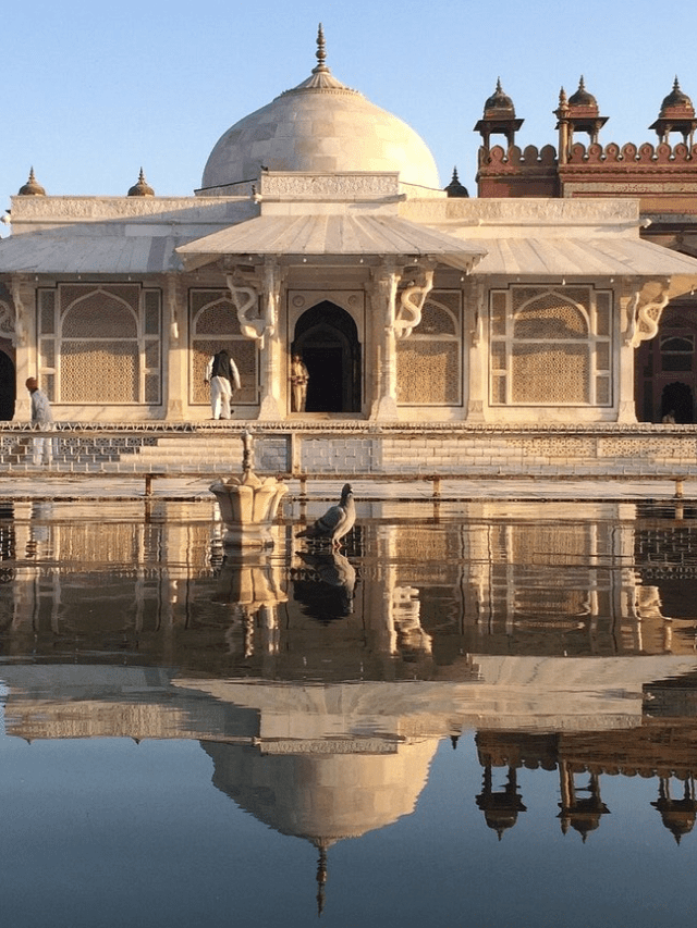 फतेहपुर सीकरी में घूमने योग्य जगह –  6 Places to Visit in Fatehpur Sikri