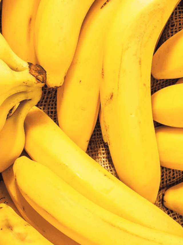 रोजाना 1 केला खाने के फायदे – 8 Benefits of Eating Banana Daily