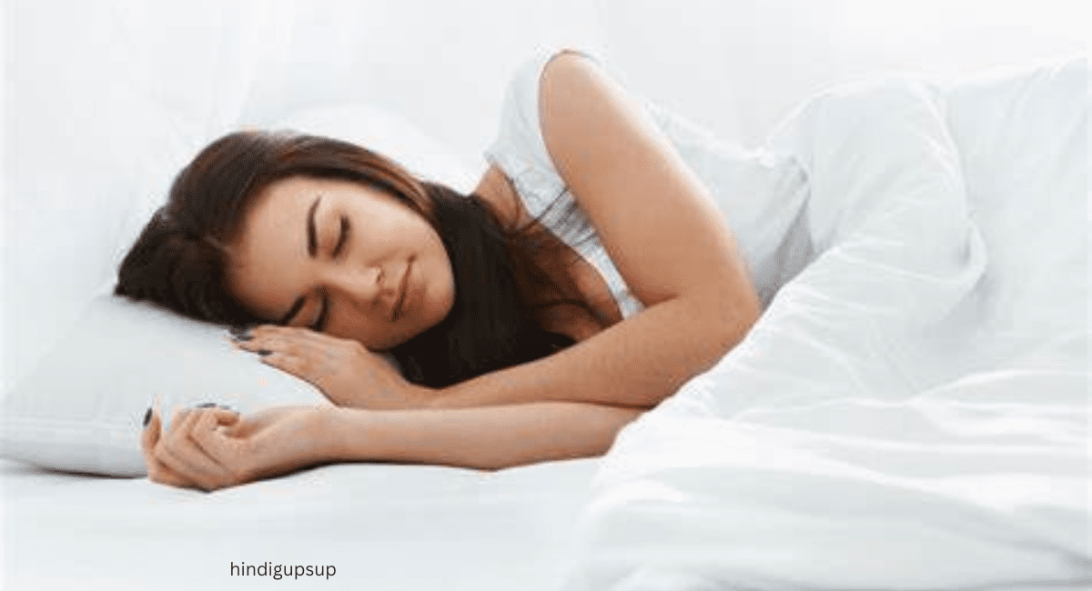  सुबह हरी घास पर चलने के असरदार फायदे - Benefits of Walking on Grass