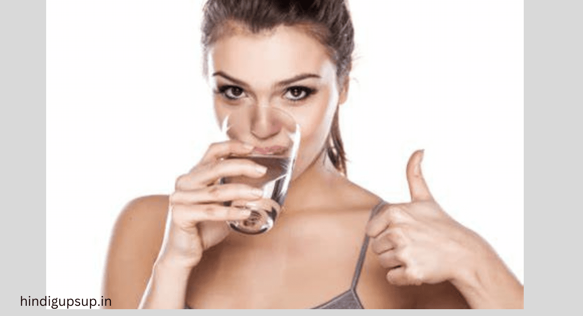 गर्म पानी पीने के फायदे,  गर्म पानी पीने से क्या होता है - Benefits of Drinking Hot Water