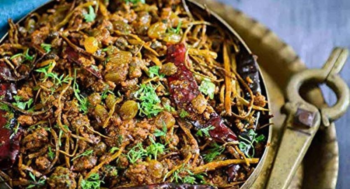 जयपुर की फेमस डिशेज - 8 Famous Dishes of Jaipur